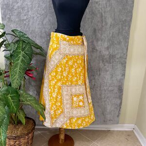 Jovani Designs Midi Wrap 80% silk Skirt  women’s size M Floral Yellow